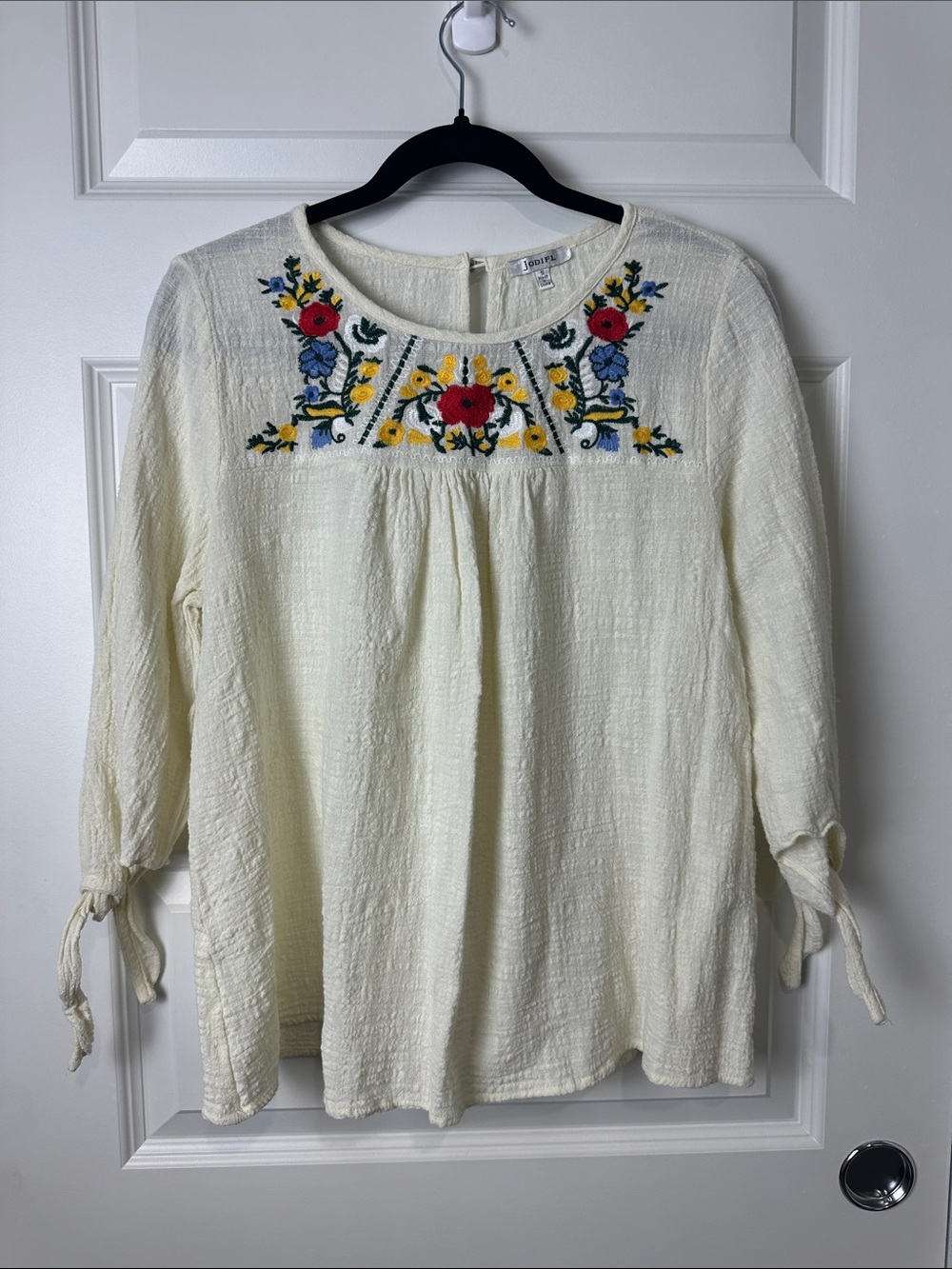 Jodifl Boho Embroidered Ivory Peasant Top - Women's Small
